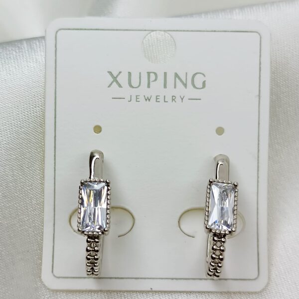 Производитель: Xuping jewelry; Вид изделия: Серьги; Вставки: Циркон; Замок: Английский; Вид металла: Медицинский сплав; Покрытие: Родирование