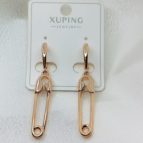 Производитель: Xuping jewelry; Вид изделия: Серьги; Вставки: Циркон; Замок: Английский; Вид металла: Медицинский сплав; Покрытие: Золото 585, 18кар