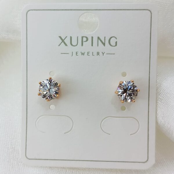 Производитель: Xuping jewelry; Вид изделия: Серьги; Вставки: Циркон; Замок: Пусет; Вид металла: Медицинский сплав; Покрытие: Золото 585, 18кар