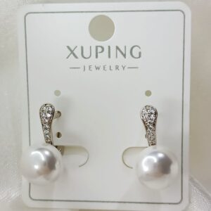 Производитель: Xuping jewelry; Вид изделия: Серьги; Вставки: Циркон, искусственный жемчуг, белый; Замок: Английский; Вид металла: Медицинский сплав; Покрытие: Родирование (Родий — это драгоценный металл платиновой группы)