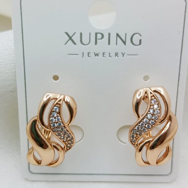 Производитель: Xuping jewelry; Вид изделия: Серьги; Вставки: Циркон; Замок: Английский; Вид металла: Медицинский сплав; Покрытие: Золото 585,18кар