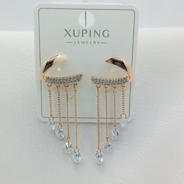 Производитель: Xuping jewelry; Вид изделия: Серьги; Вставки: Циркон; Замок: (Гвоздик-Пусет); Вид металла: Медицинский сплав; Покрытие: Золото 585,18кар