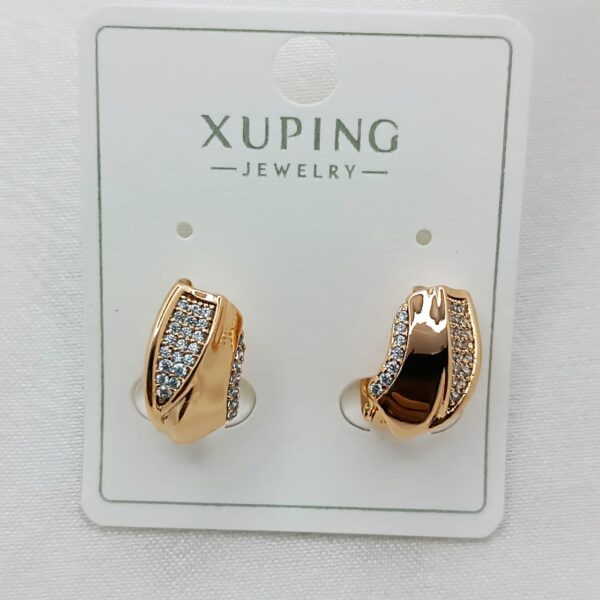 Производитель: Xuping jewelry; Вид изделия: Серьги; Вставки: Циркон; Замок: Английский; Вид металла: Медицинский сплав; Покрытие: Золото 585,18кар